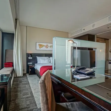 ホテル Andersia & Poznan, A Member Of Radisson Individuals 4*