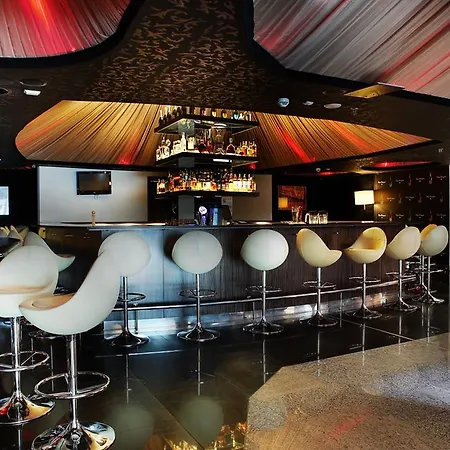 ホテル Andersia & Poznan, A Member Of Radisson Individuals 4*